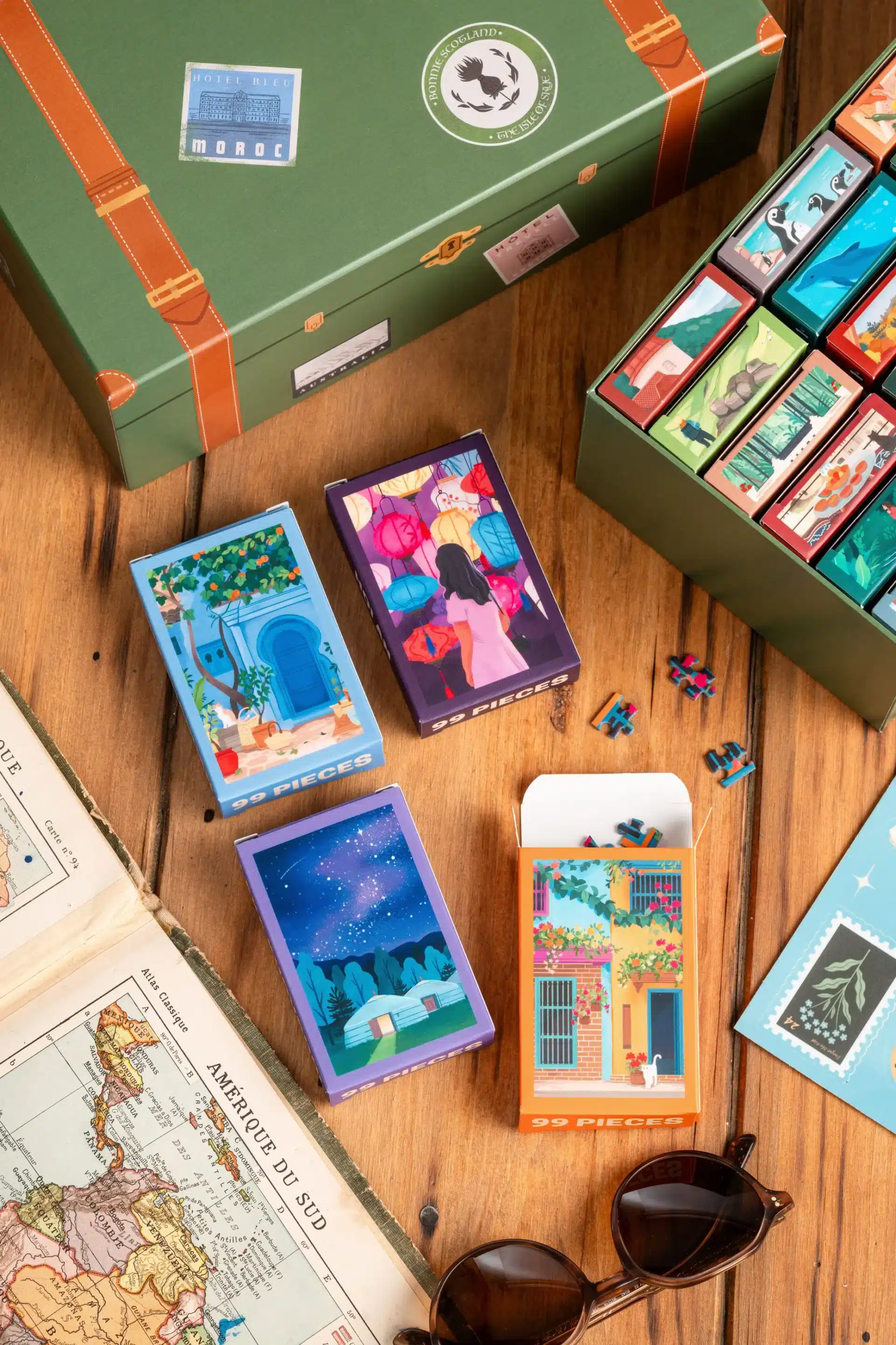 Coffret La Malle à souvenirs de la marque Trevell composé de 24 minis puzzles