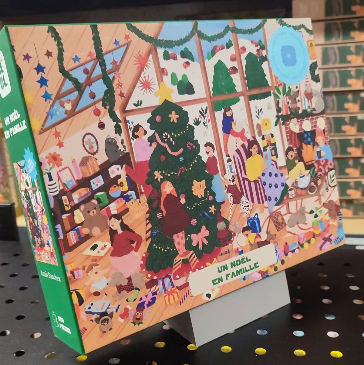 présentoir puzzle avec boite dessus