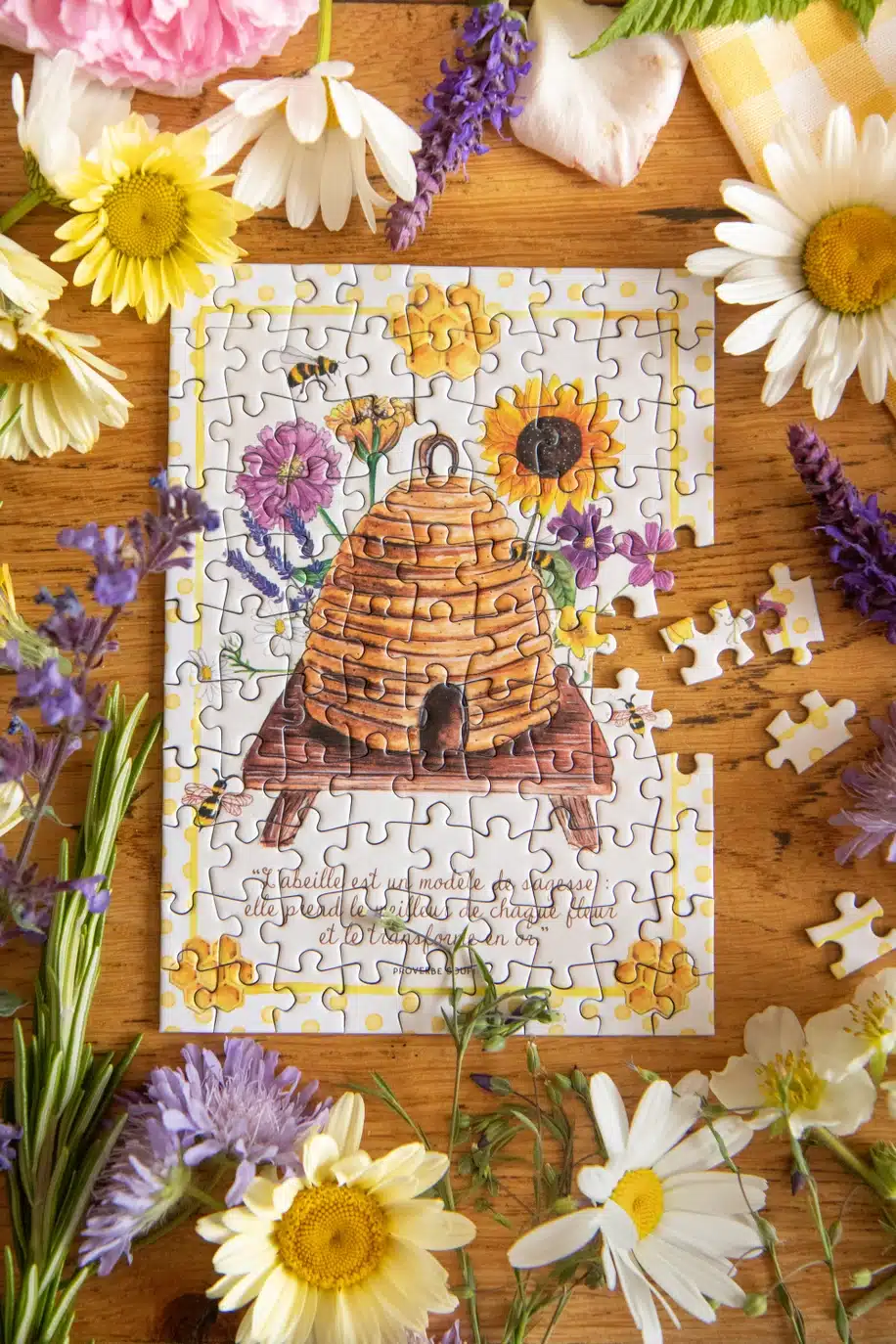 puzzle monté du mini puzzle ronde des abeilles de caro from woodland de 99 pièces